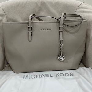 Michael Kors Purse in Light Gray